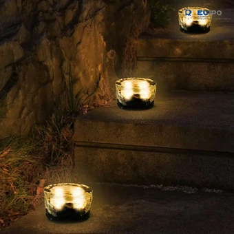 Muz kubik bog'i chiroqlari